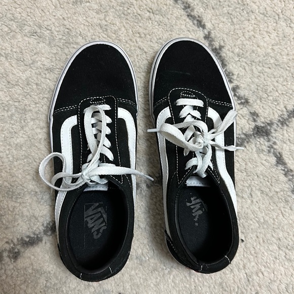Women Vans old Skool Classic black and white shoes - Picture 1 of 7